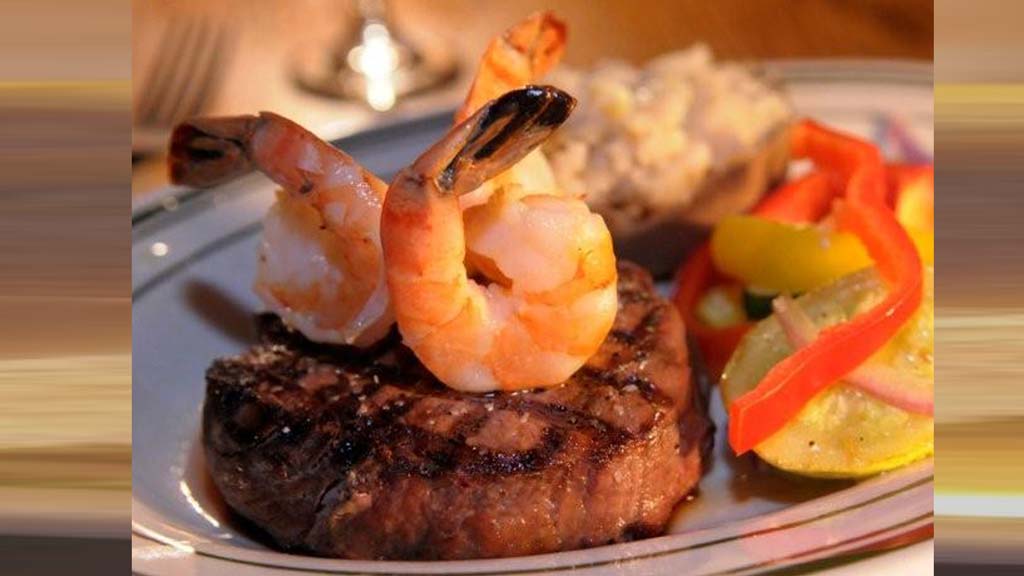 Walter Mittys Restaurant and bar - Delicious Steak and Prawns